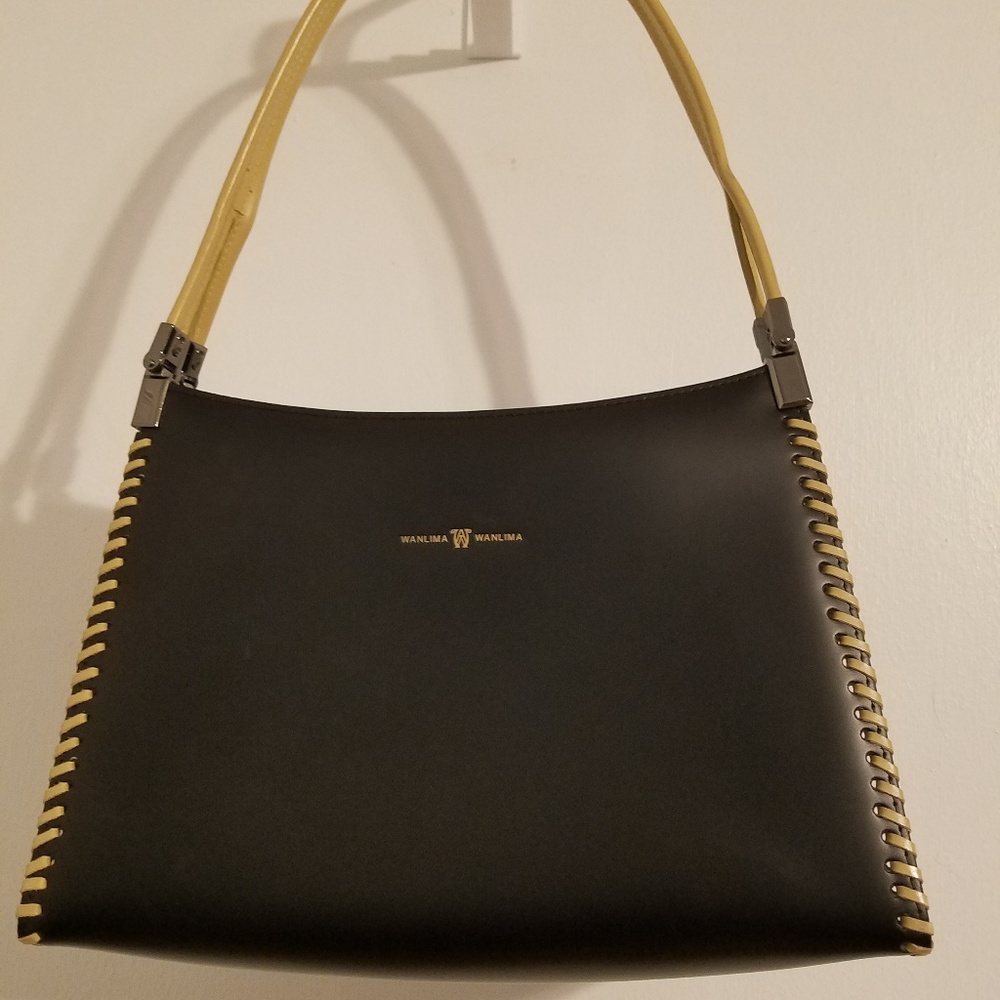 WANLIMA womans blk.leather shoulder handbag